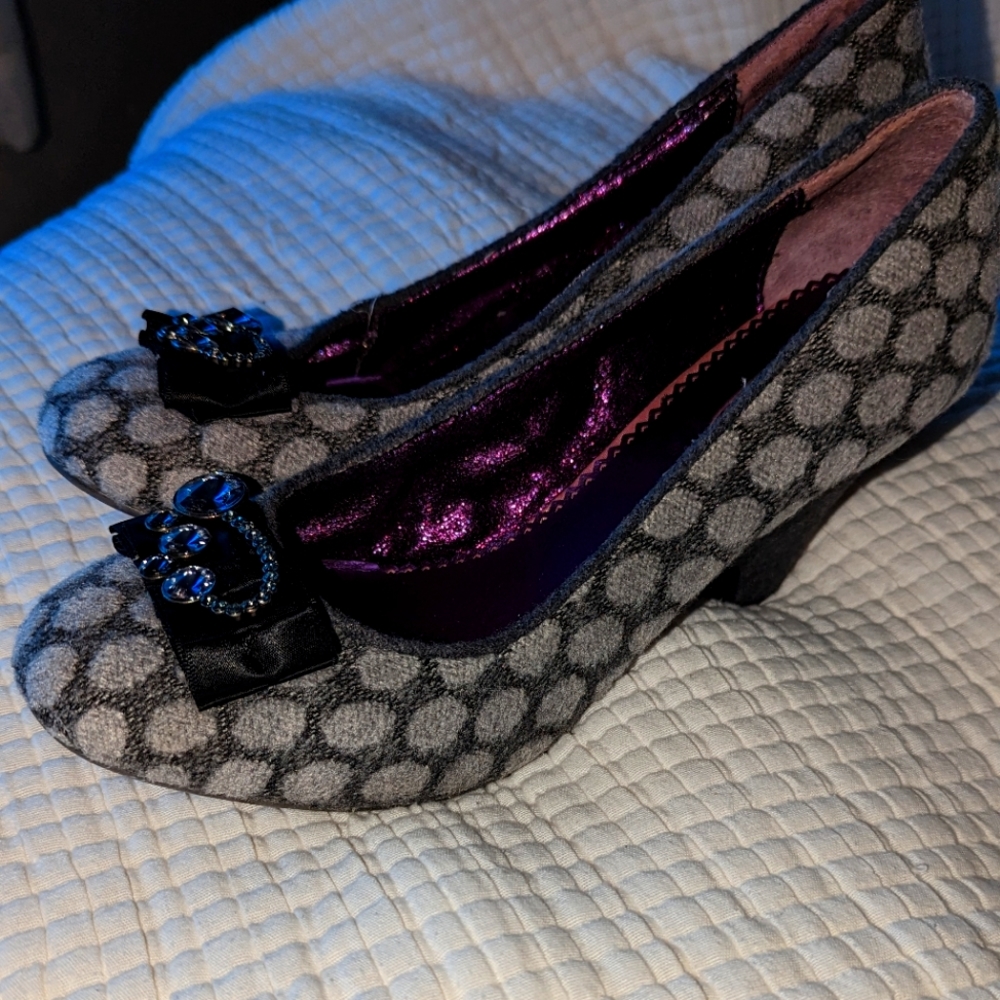 Grey heels